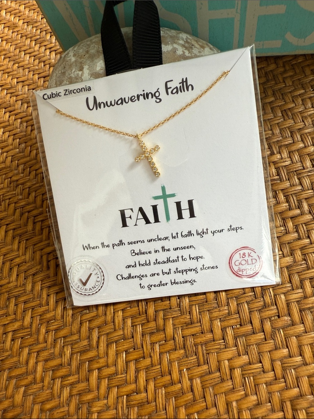 Gold Cross Pendant Necklace - Faith Card - Picture 6 of 8